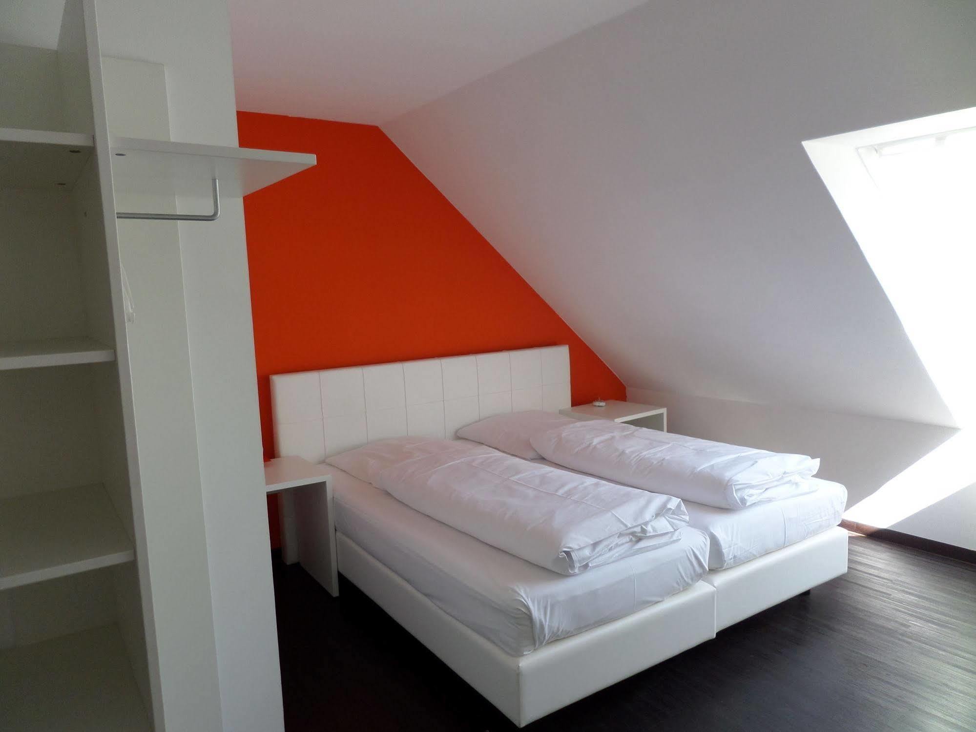 Kretschmanns Hotel Sehnde Ngoại thất bức ảnh